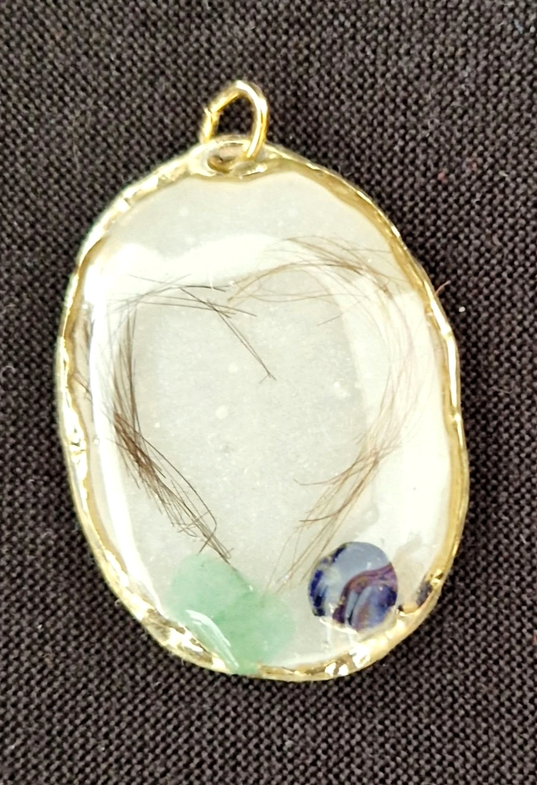 Photographie originale de Sonia : Pendentif ovale souvenir